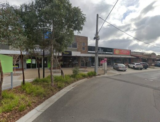 https://streetviewpixels-pa.googleapis.com/v1/thumbnail?panoid=-TON6NdEO0YL-arAmx6qWA&cb_client=search.gws-prod.gps&w=800&h=500&yaw=300.28265&pitch=0&thumbfov=100