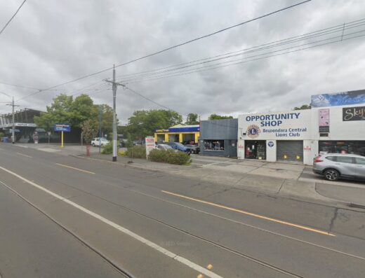 https://streetviewpixels-pa.googleapis.com/v1/thumbnail?panoid=MmetVM8JBWam1ol4NWWY7A&cb_client=search.gws-prod.gps&w=800&h=500&yaw=152.15138&pitch=0&thumbfov=100
