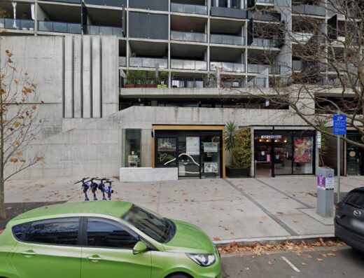 https://streetviewpixels-pa.googleapis.com/v1/thumbnail?panoid=W8to8TP0aQQuANbPdH4YLQ&cb_client=search.gws-prod.gps&w=800&h=500&yaw=282.29126&pitch=0&thumbfov=100