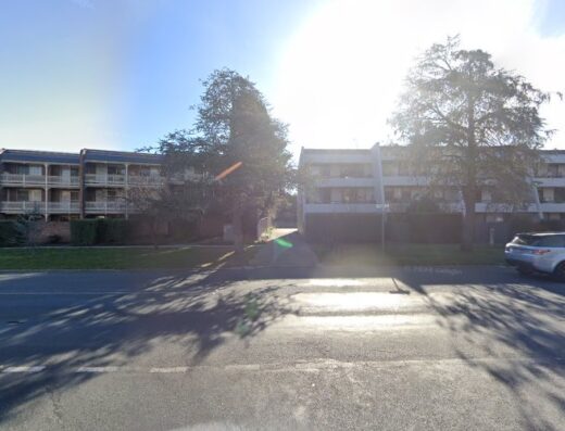 https://streetviewpixels-pa.googleapis.com/v1/thumbnail?panoid=si4Gpcsfqcpf2xWr34q49g&cb_client=search.gws-prod.gps&w=800&h=500&yaw=306.19897&pitch=0&thumbfov=100